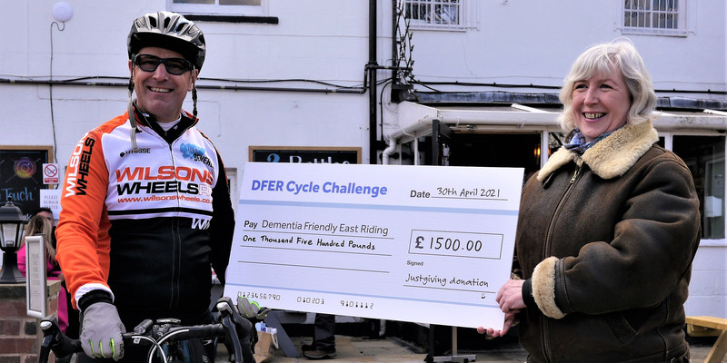 Cheque Presentation DT (7).JPG